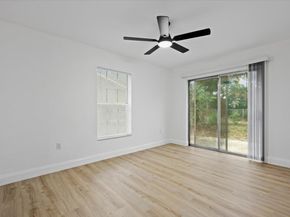 5880 S 38th Street, Greenacres FL 33463