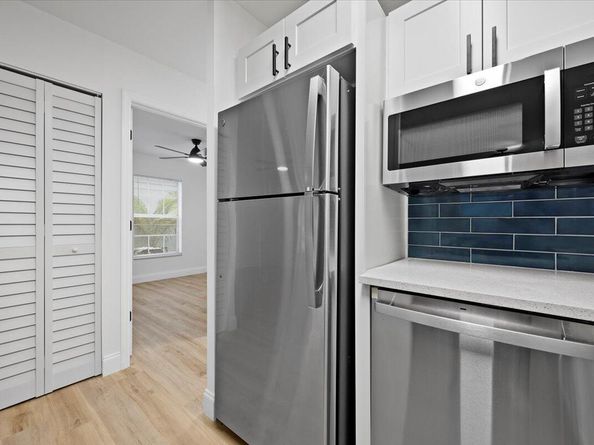 5880 S 38th Street, Greenacres FL 33463