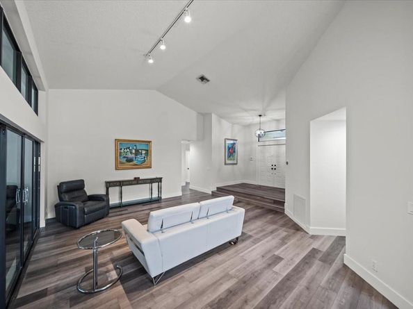 1240 Fairfax Court, Weston FL 33326