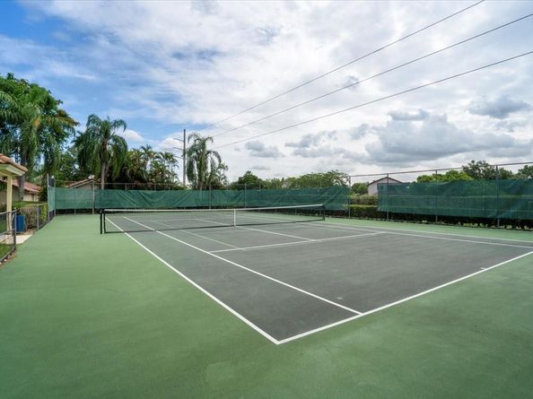1240 Fairfax Court, Weston FL 33326