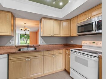 16 Willowbrook Lane