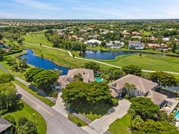 11813 Pebblewood Drive, Wellington FL 33414