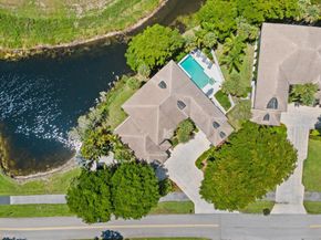 11813 Pebblewood Drive, Wellington FL 33414