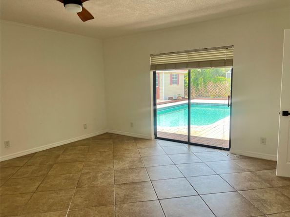 4000 N 37th Ave, Hollywood FL 33021