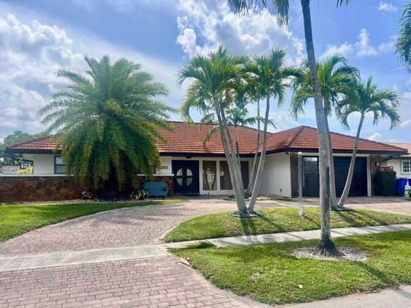 4000 N 37th Ave, Hollywood FL 33021