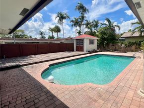 4000 N 37th Ave, Hollywood FL 33021
