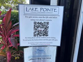 201 W Lake Pointe Dr 107, Oakland Park FL 33309
