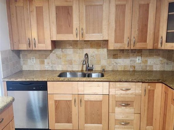 400 Leslie Dr 403, Hallandale Beach FL 33009