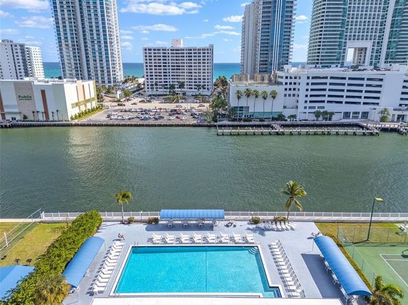 400 Leslie Dr 403, Hallandale Beach FL 33009