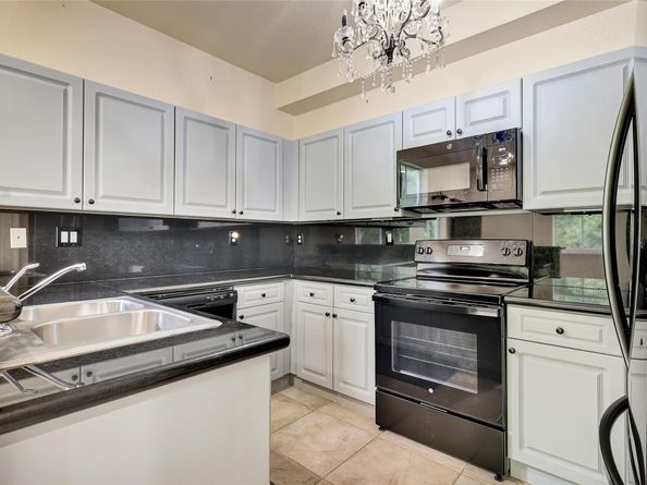 4475 SW 160th Ave 207, Miramar FL 33027
