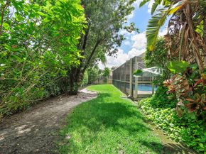 9751 NW 51st St, Coral Springs FL 33076