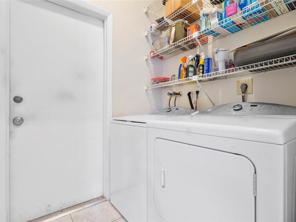 9751 NW 51st St, Coral Springs FL 33076
