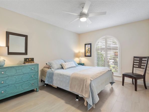 9751 NW 51st St, Coral Springs FL 33076