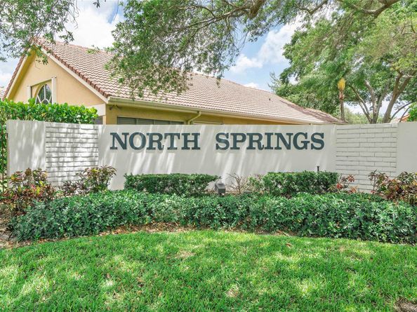 9751 NW 51st St, Coral Springs FL 33076
