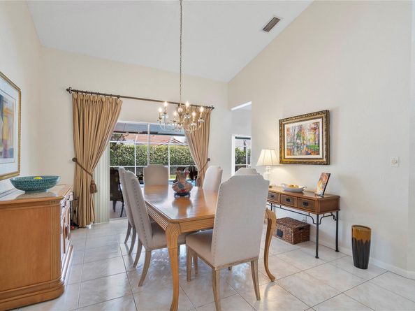 9751 NW 51st St, Coral Springs FL 33076