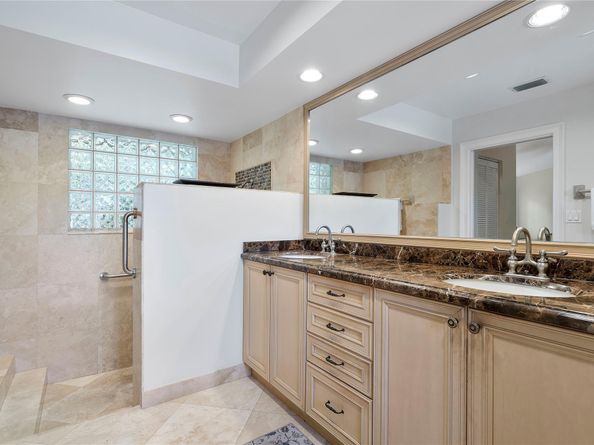 9751 NW 51st St, Coral Springs FL 33076