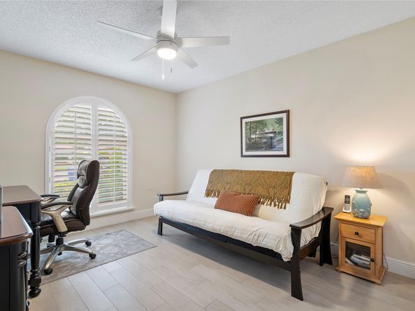 9751 NW 51st St, Coral Springs FL 33076