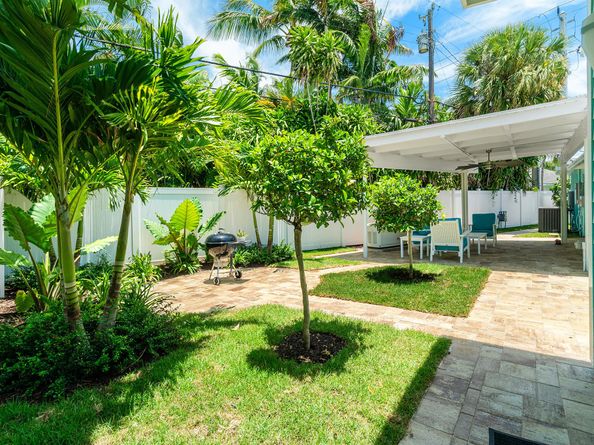 301 Linda Lane, West Palm Beach FL 33405