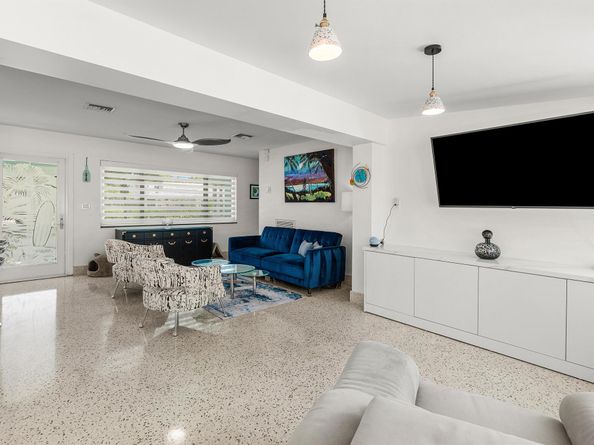 301 Linda Lane, West Palm Beach FL 33405