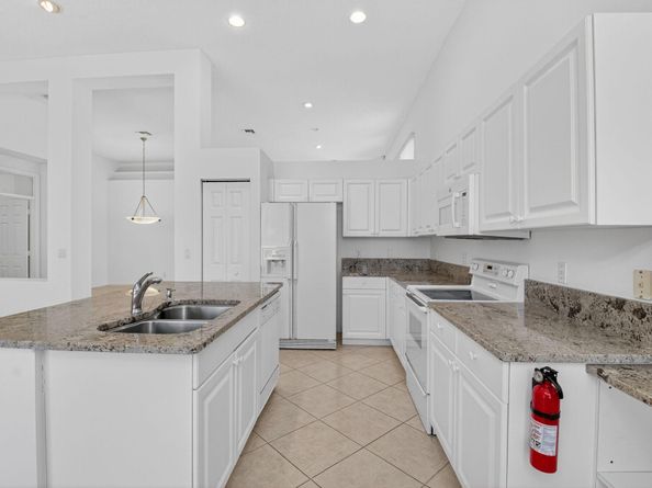 7681 Rockford Road, Boynton Beach FL 33472