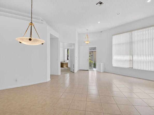 7681 Rockford Road, Boynton Beach FL 33472