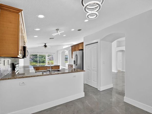 5146 Prairie Dunes Village Circle, Lake Worth FL 33463