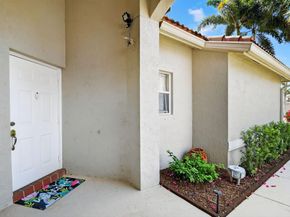 5146 Prairie Dunes Village Circle, Lake Worth FL 33463