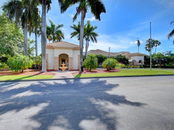 5146 Prairie Dunes Village Circle, Lake Worth FL 33463