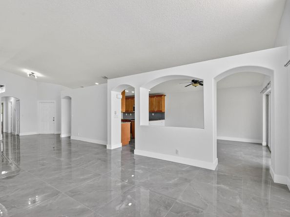 5146 Prairie Dunes Village Circle, Lake Worth FL 33463