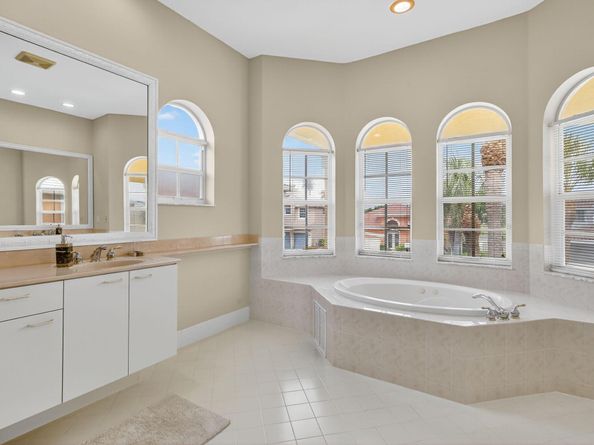 2173 Bellcrest Circle, Royal Palm Beach FL 33411
