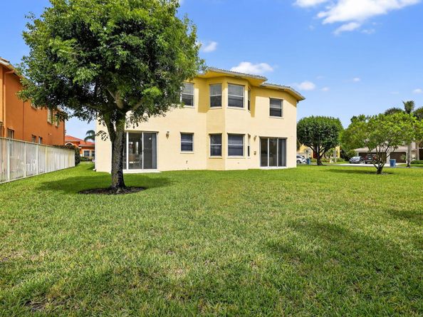 2173 Bellcrest Circle, Royal Palm Beach FL 33411