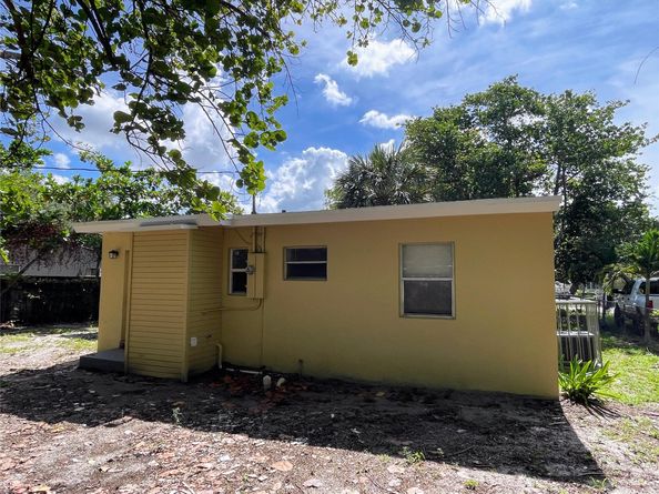 123 SW 21st Way, Fort Lauderdale FL 33312