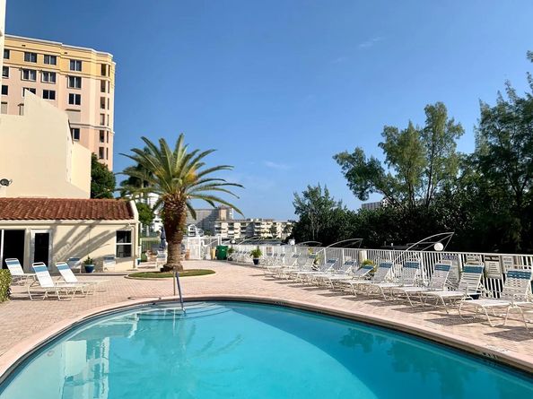 2850 NE 14TH Street 306B, Pompano Beach FL 33062