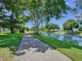8353 Huntsman Pl, Boca Raton FL 33433