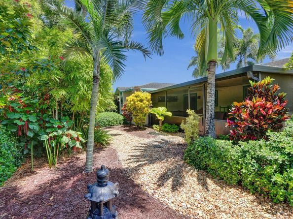 8353 Huntsman Pl, Boca Raton FL 33433