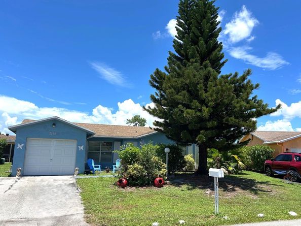 7235 Pine Bluff Drive, Lake Worth FL 33467