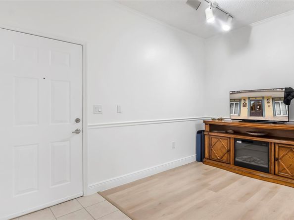 533 NE 3rd Ave 132, Fort Lauderdale FL 33301