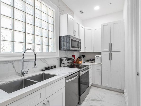 319 Mizner Lake Estates Drive, Boca Raton FL 33432