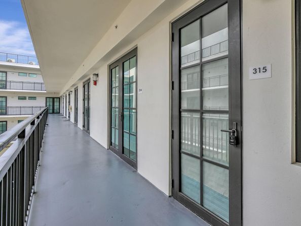 4100 SW 64th Avenue 315, Davie FL 33314