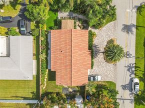 240 SE 15th Ave, Pompano Beach FL 33060