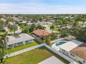 240 SE 15th Ave, Pompano Beach FL 33060