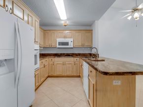 6796 N Pine Island Rd 6796, Tamarac FL 33321