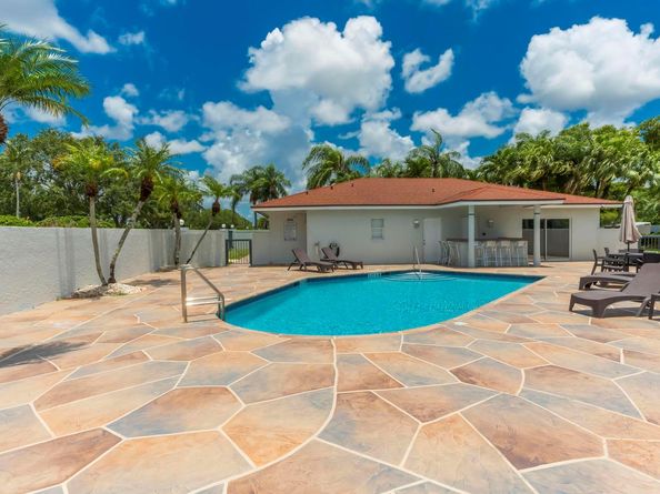 6796 N Pine Island Rd 6796, Tamarac FL 33321