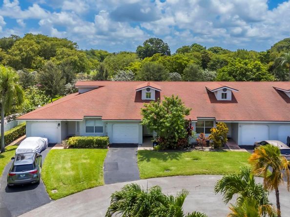 6796 N Pine Island Rd 6796, Tamarac FL 33321