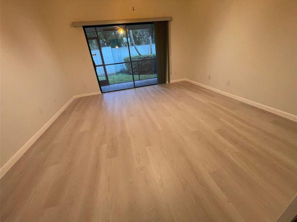 6796 N Pine Island Rd 6796, Tamarac FL 33321