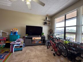 10056 Winding Lake Rd 204, Sunrise FL 33351