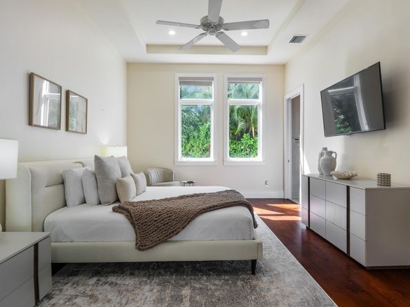 101 Holly Lane, Plantation FL 33317