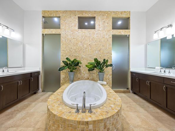 101 Holly Lane, Plantation FL 33317