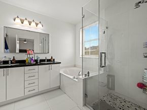 695 Falling Water Rd, Weston FL 33326