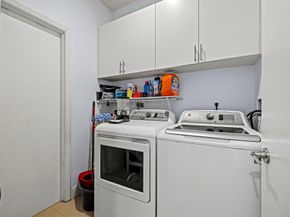 695 Falling Water Rd, Weston FL 33326